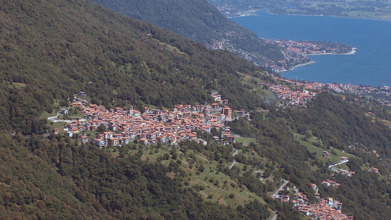 B&B Zia Maria Garzeno Exteriér fotografie